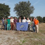 El monitor LIFE de la Comisión Europea junto a los miembros del LIFE Club de Fincas.
