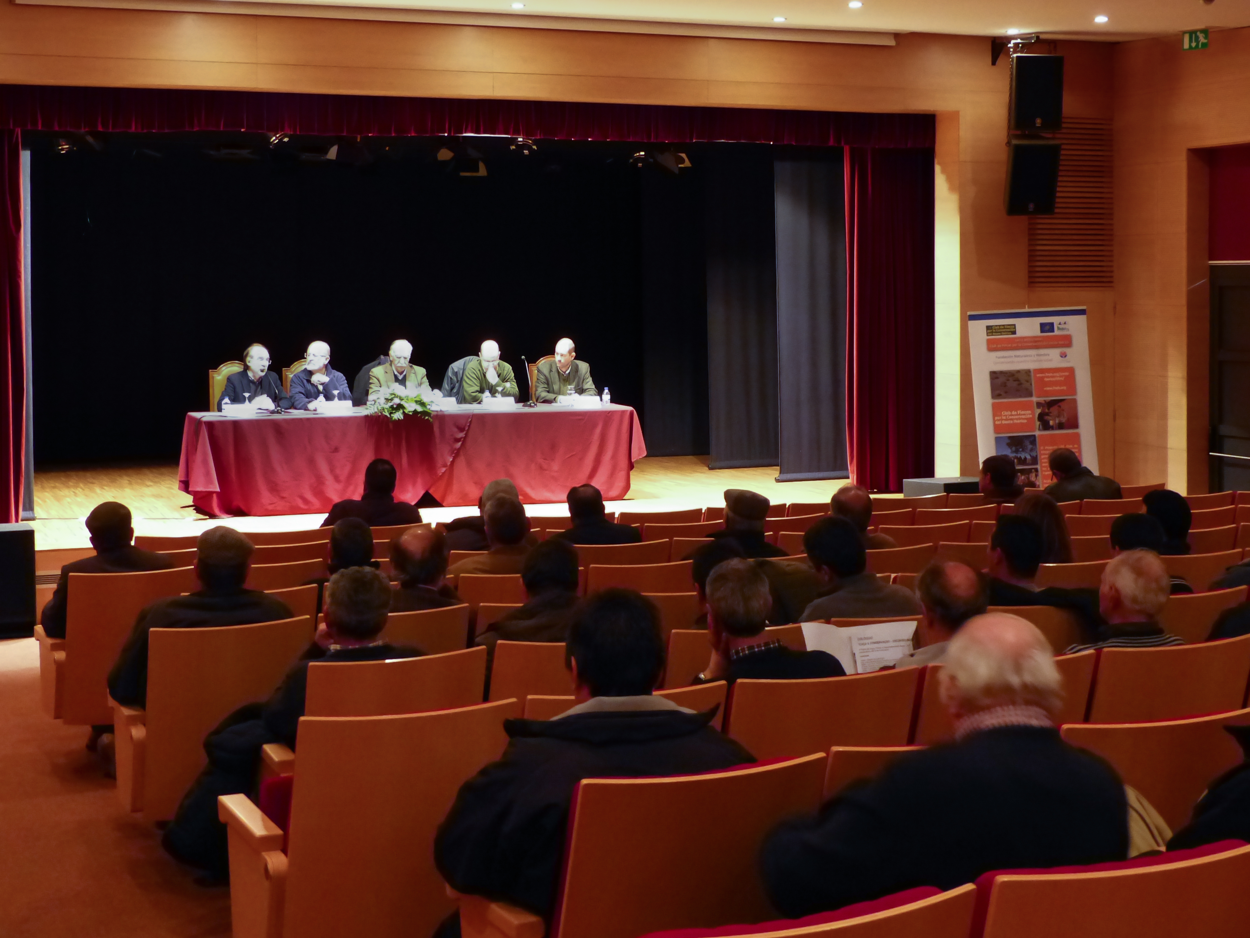 Coloquio Encuentro Ibérico sobre Caza y Conservación en 9ª Feria de Caza, Pesca y Desarrollo Rural de Vilar Formoso, Portugal