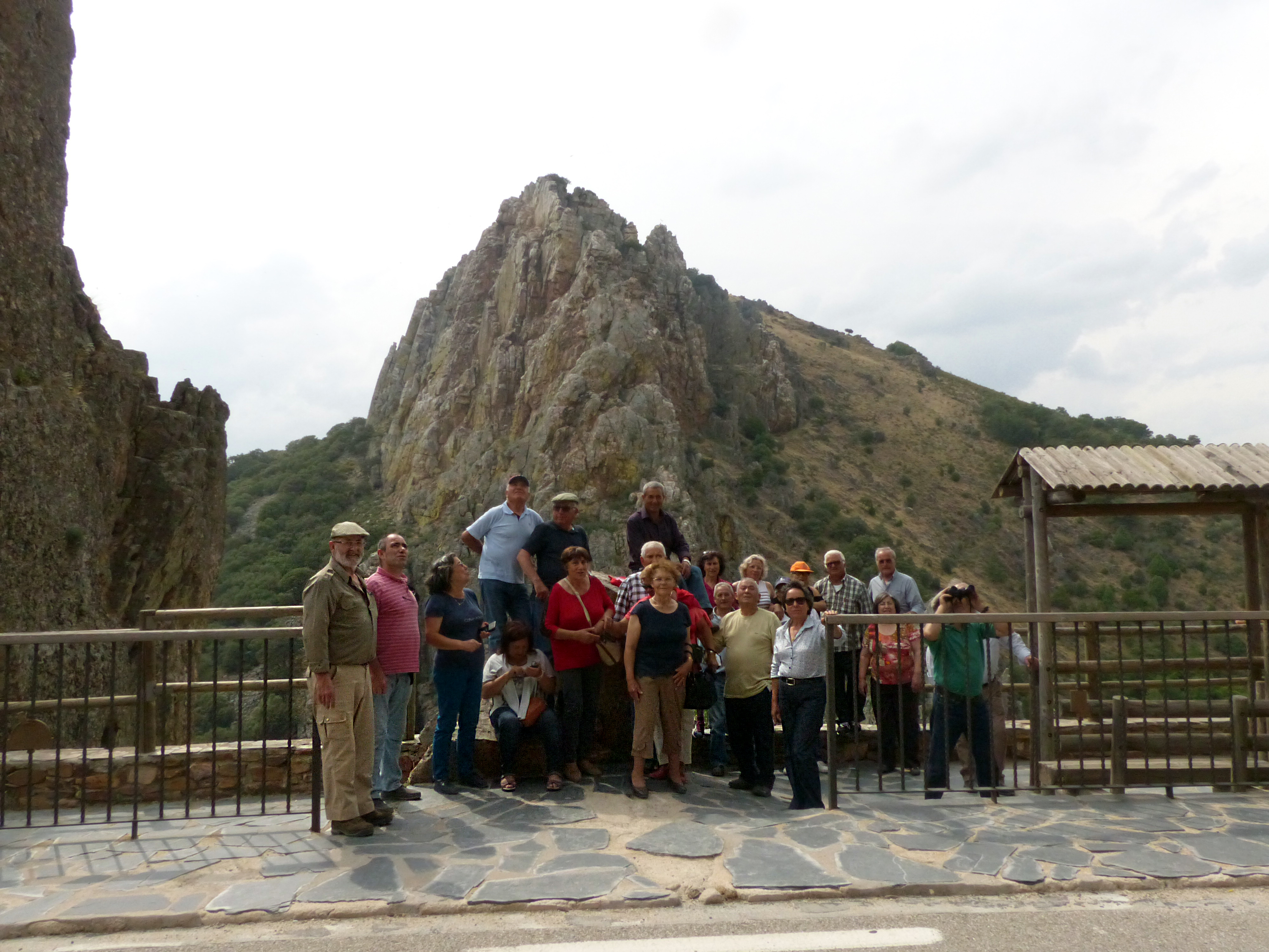 Los participantes en la visita por el Parque Nacional de Monfragüe